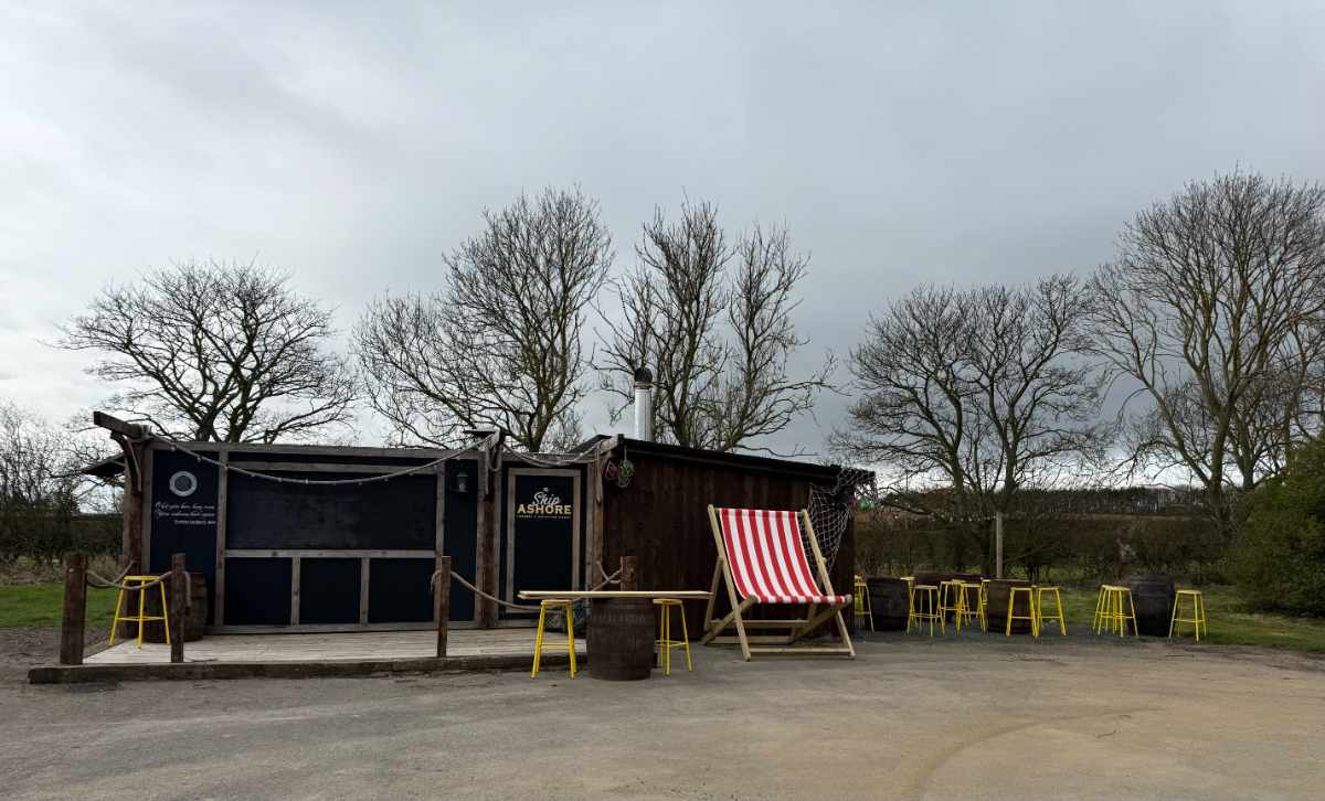 The Ship Ashore wood-fired pizza kitchen and bar at Coast and Castles